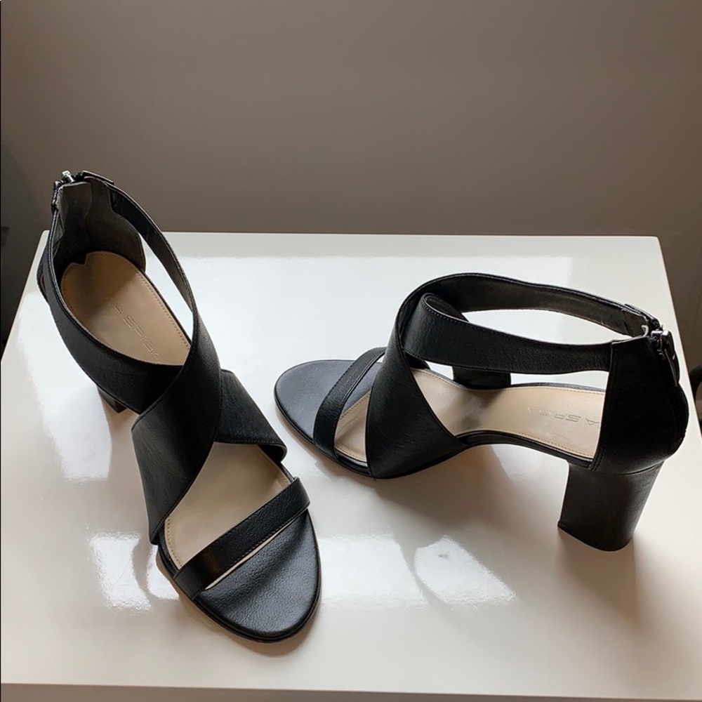 Via Spiga strappy leather block heels